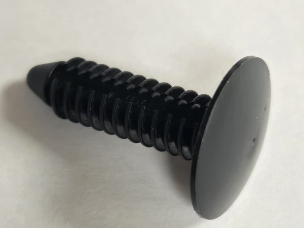 11/16" Head Plastic Plug
